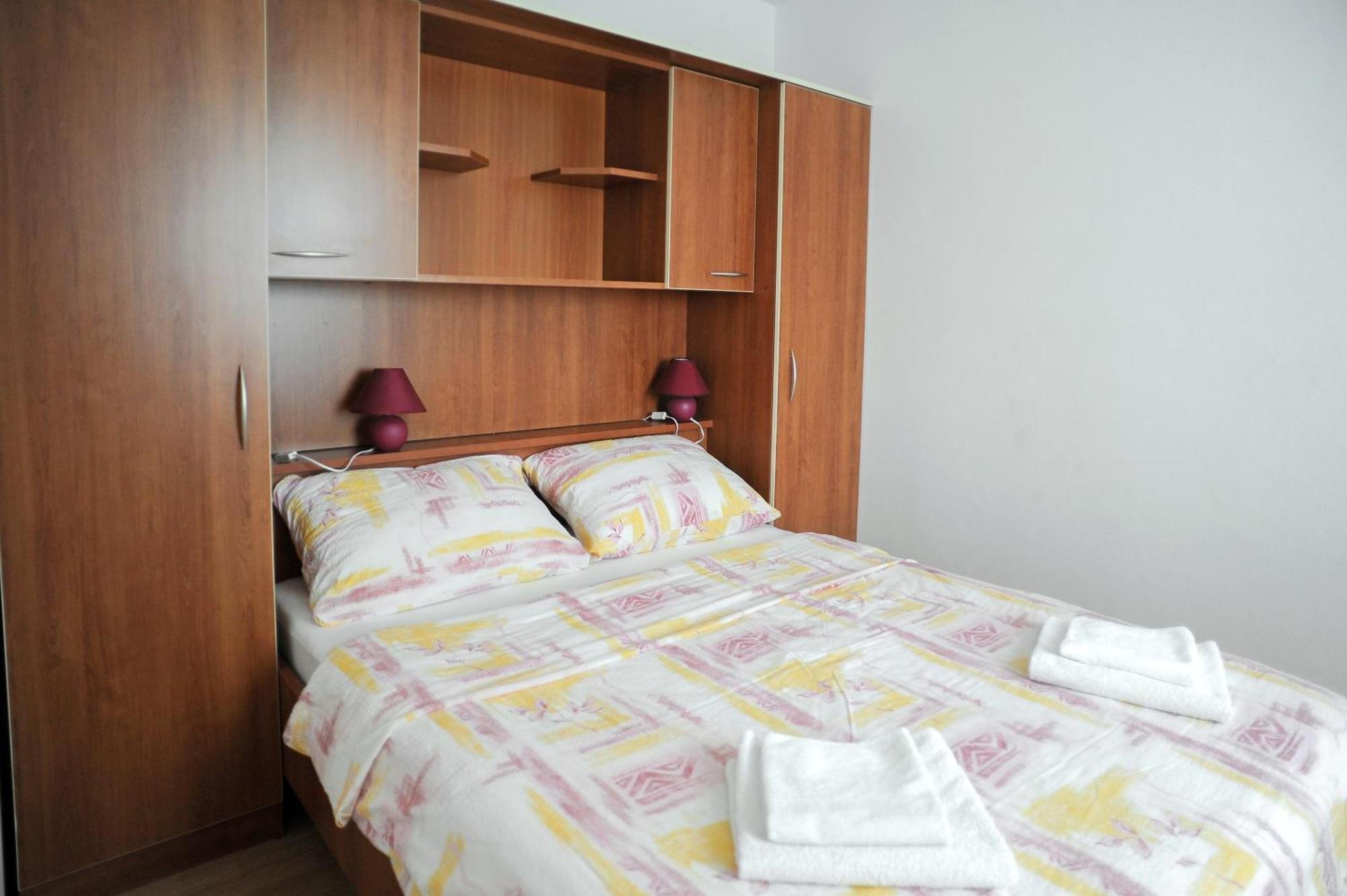 Apartmani Vila Caska Cameră foto