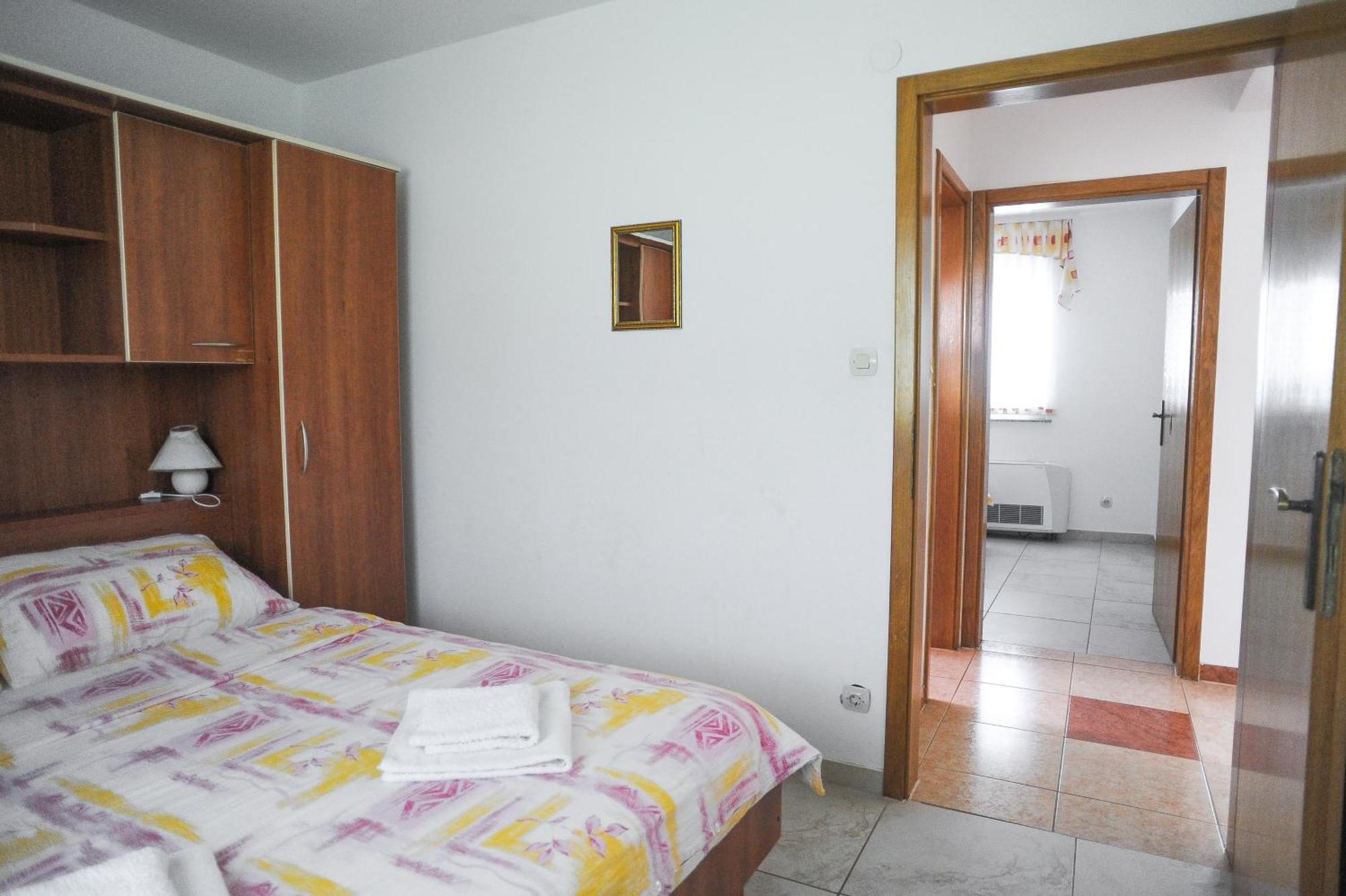 Apartmani Vila Caska Cameră foto